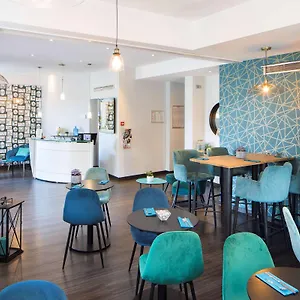 https://hotel-relais-acropolis.fr-provencehotel.com